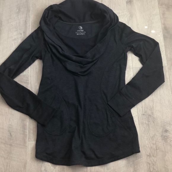 MPG Tops - MPG Small Long Sleeve Pullover